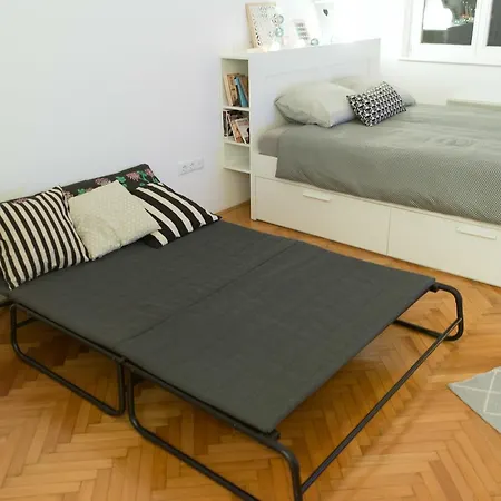 Sunny & Quiet Studio - Central Location * سراييفو