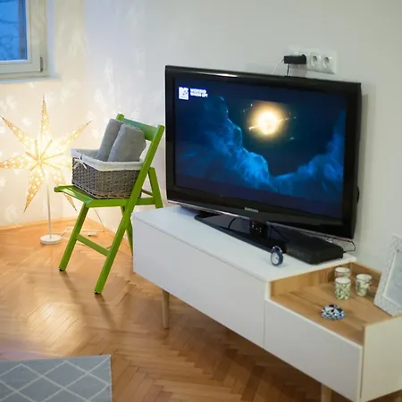 Sunny & Quiet Studio - Central Location * سراييفو