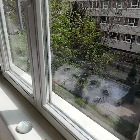 Bright & Stylish Home, Superbly Located Daire Saraybosna